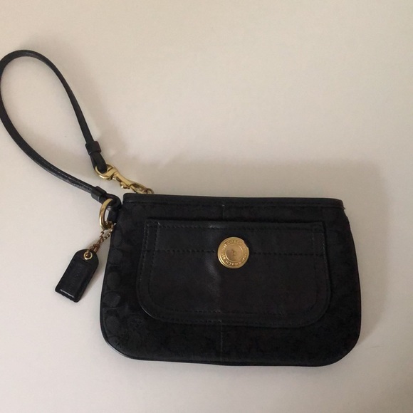 Coach Handbags - Coach Wristlet (great condition)